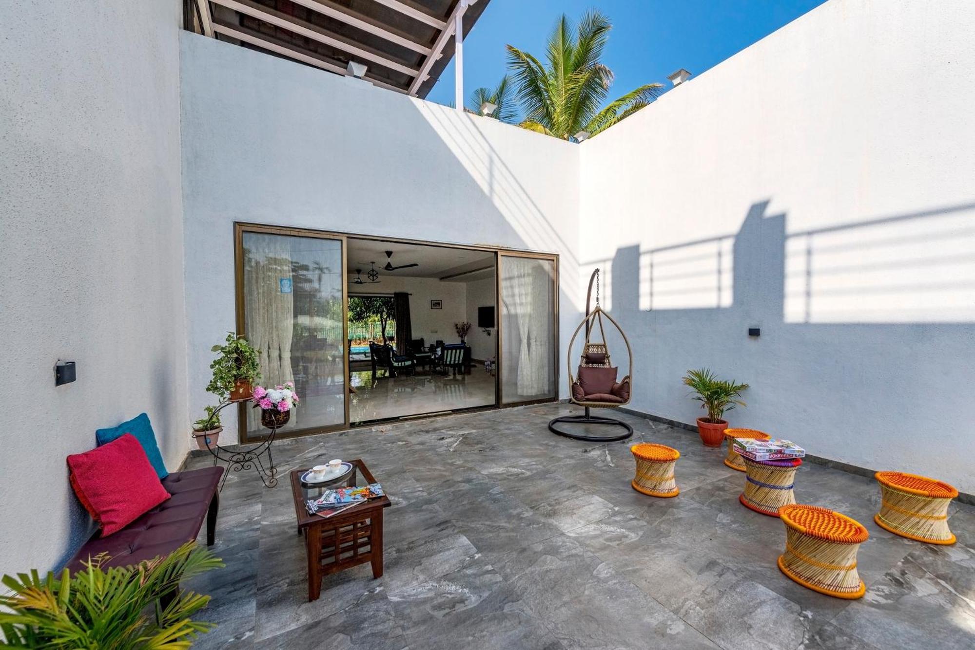 Saffronstays Lakeview Nivara - Farm Stay Villa With Private Pool Near פונה מראה חיצוני תמונה