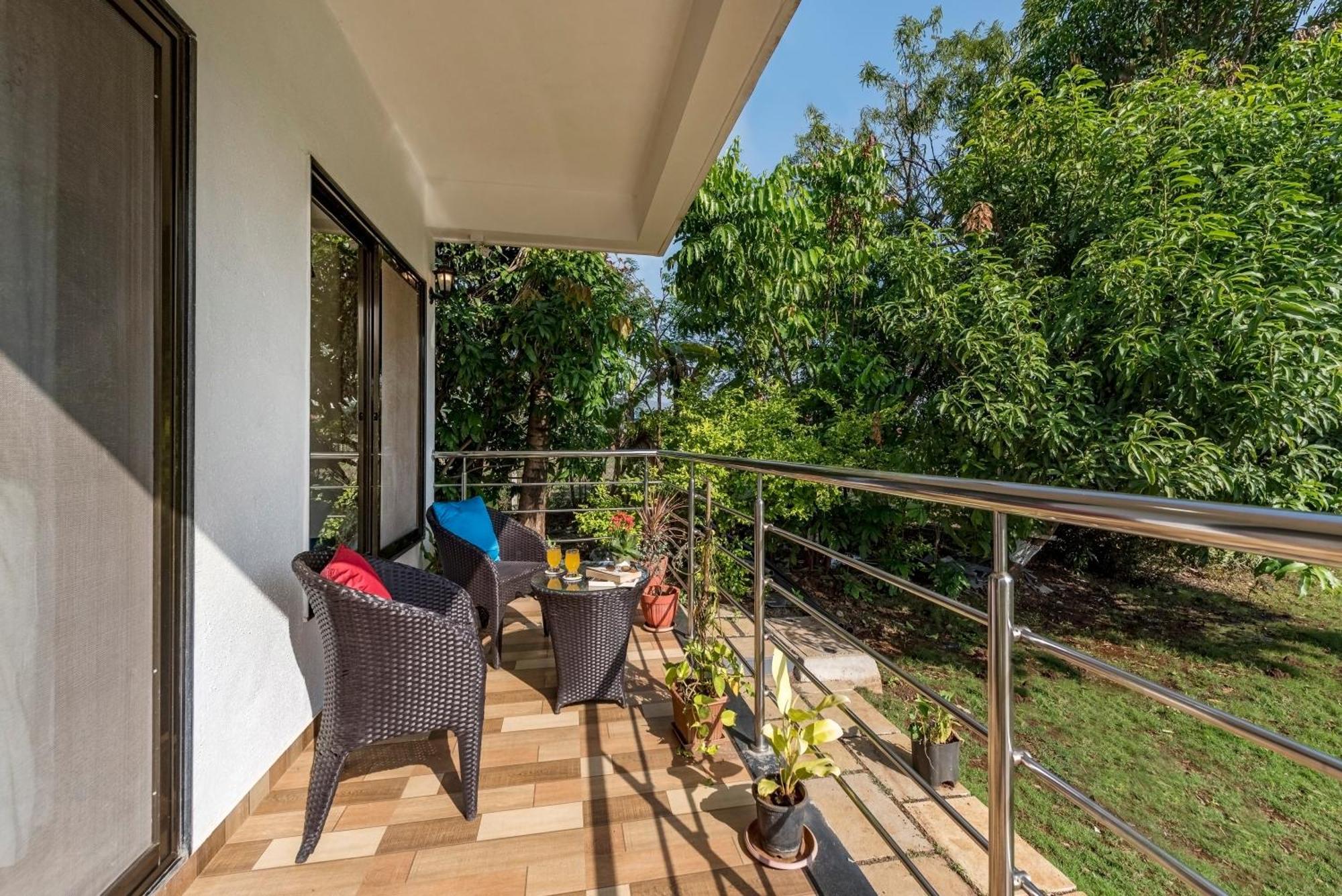 Saffronstays Lakeview Nivara - Farm Stay Villa With Private Pool Near פונה מראה חיצוני תמונה