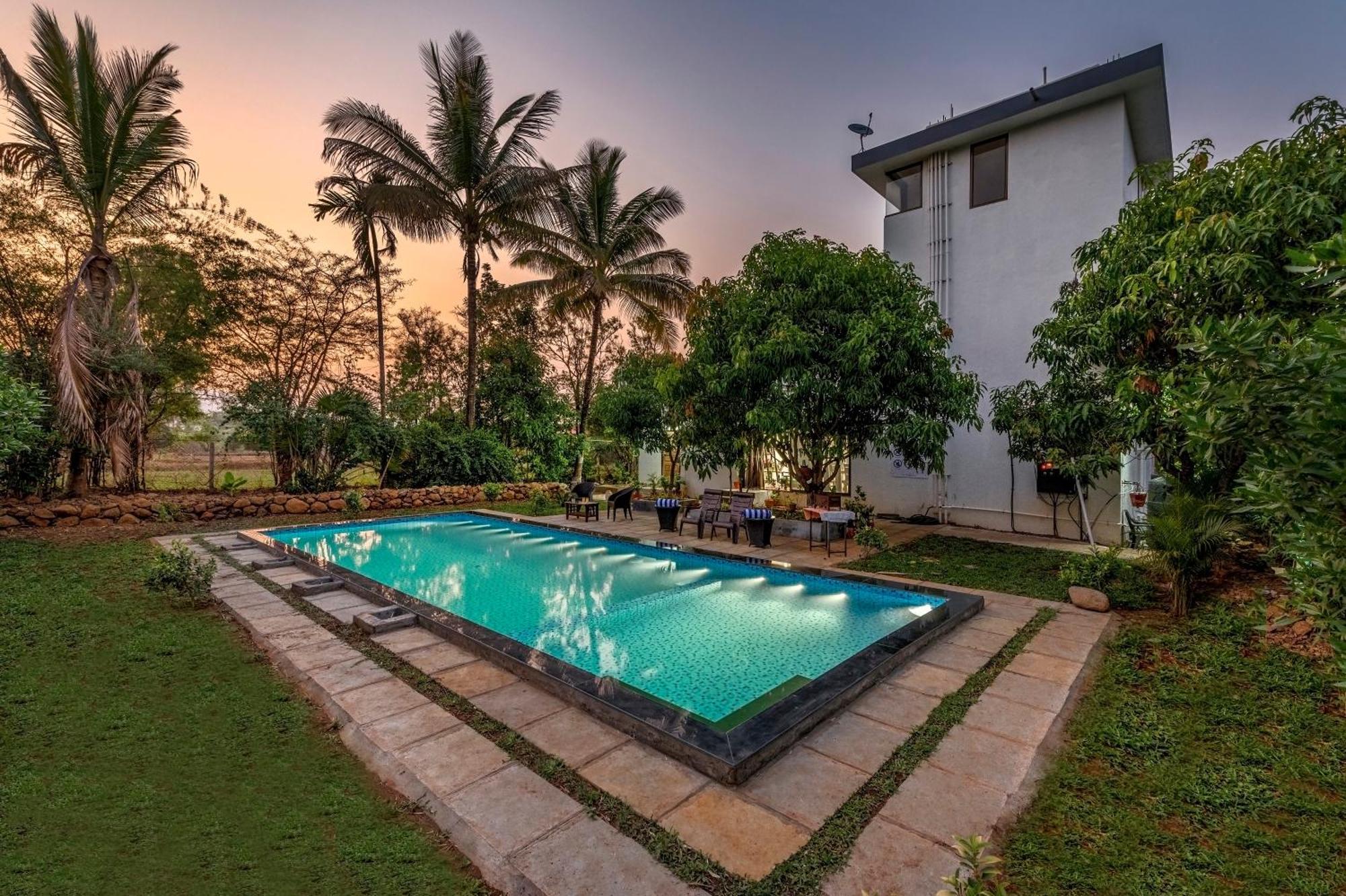 Saffronstays Lakeview Nivara - Farm Stay Villa With Private Pool Near פונה מראה חיצוני תמונה